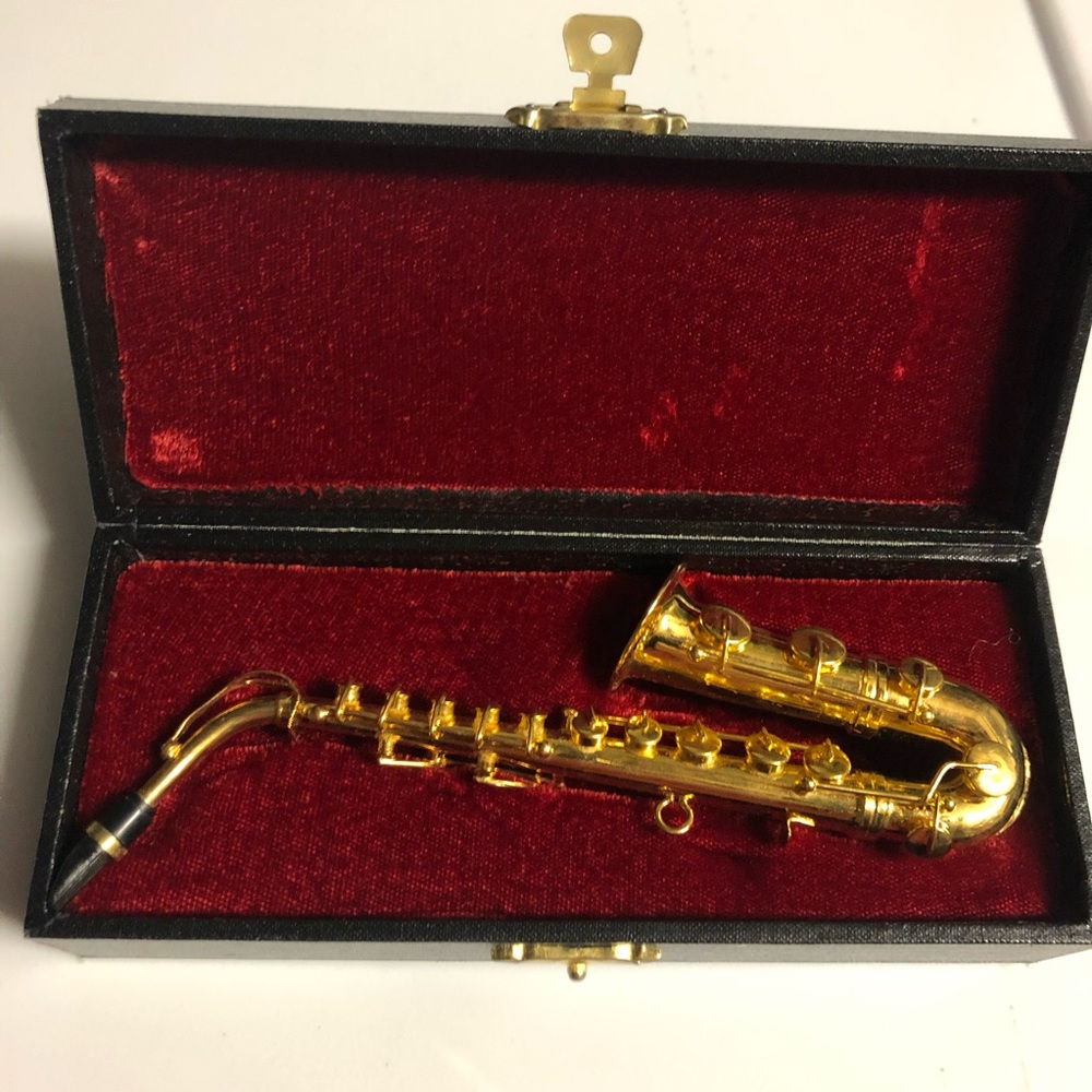 Collectible Mini Gold-toned Saxophone plus Case
